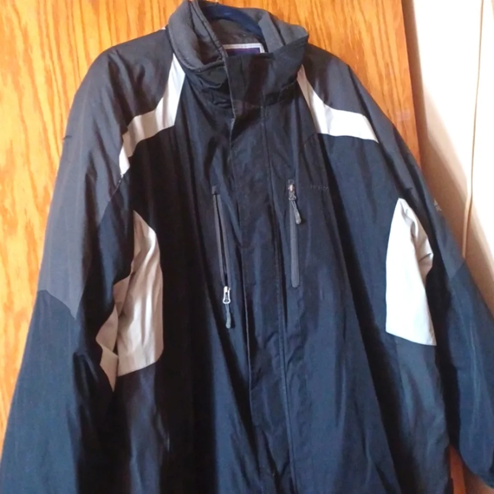 Men's Jacket - Picture 1 of 4